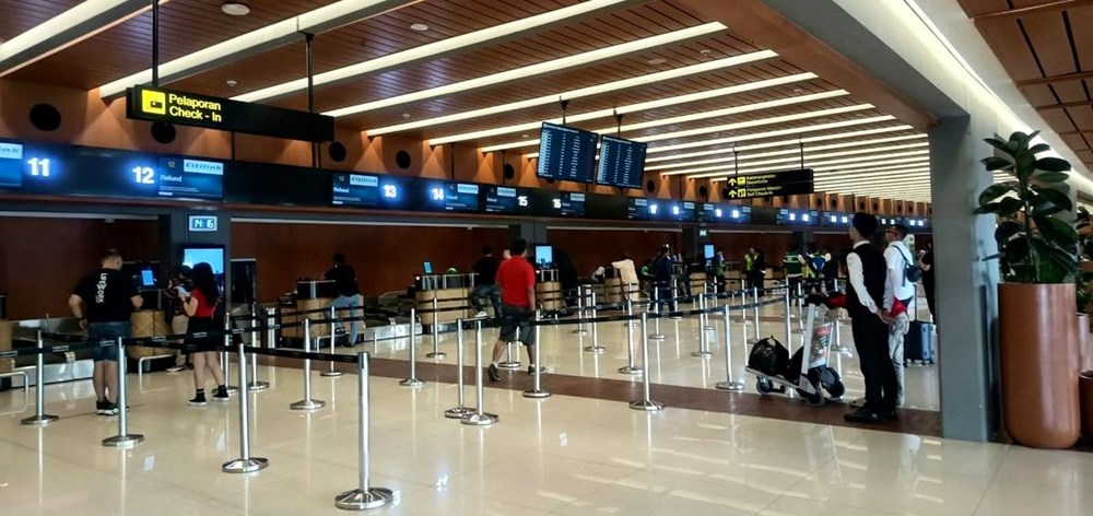 2.961 chuyến bay bị hoãn hoặc huỷ vì núi lửa phun trào. Có nên du lịch ở Indonesia? - ảnh 1