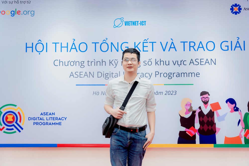 Mất ánh sáng đôi mắt, không để bóng tối lấy đi tương lai - ảnh 1