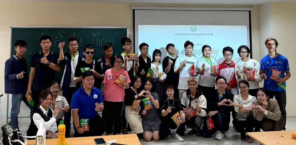 Mất ánh sáng đôi mắt, không để bóng tối lấy đi tương lai - ảnh 3