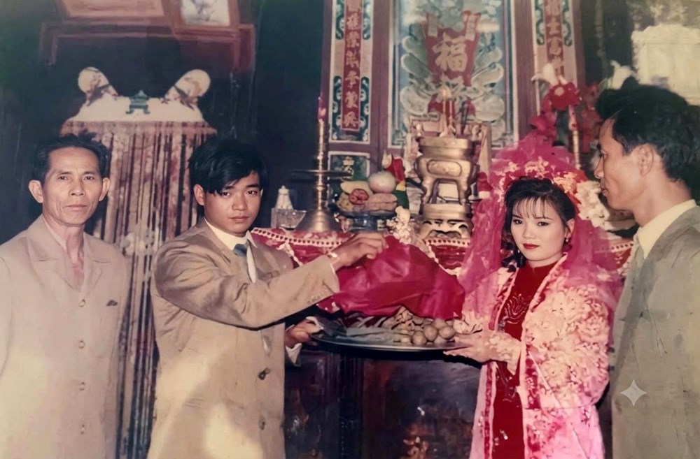 Đám cưới xưa đậm nét “tình làng, nghĩa xóm” - ảnh 2
