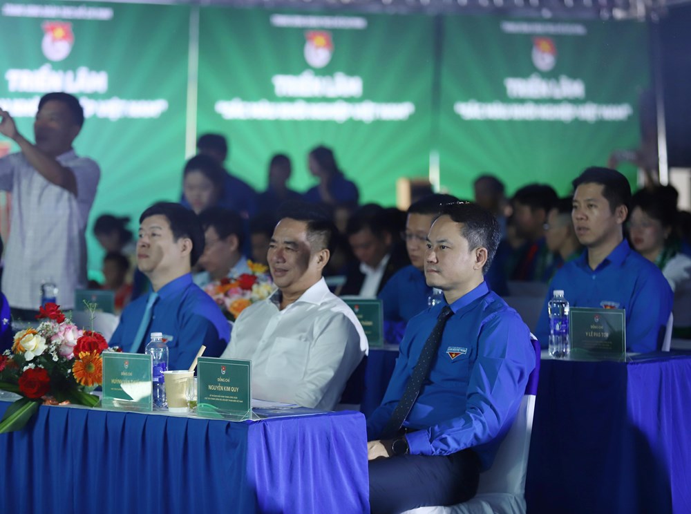 Vinh danh 30 nhà nông trẻ, xuất sắc - ảnh 4