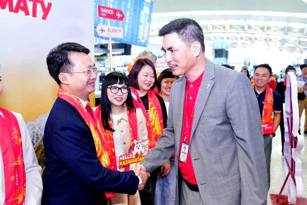 Hà Nội đẩy mạnh quảng bá hình ảnh du lịch Thủ đô qua các đường bay mới - ảnh 4