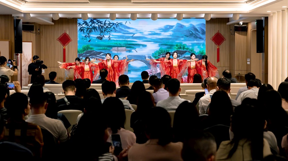 Mở dòng khách từ kết nối Hà Nội - Bắc Kinh - Quảng Tây - ảnh 2