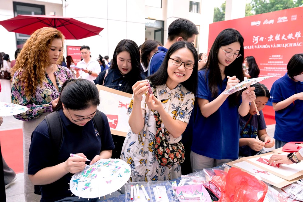 Mở dòng khách từ kết nối Hà Nội - Bắc Kinh - Quảng Tây - ảnh 3
