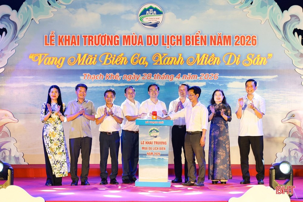 Bãi biển miền Trung hoang sơ được Chủ tịch tỉnh chia sẻ trên Facebook - ảnh 3