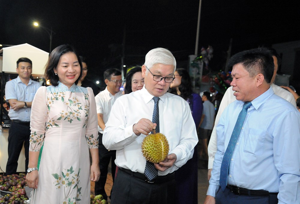 Khai hội “Mùa trái chín” Bình Dương - ảnh 1