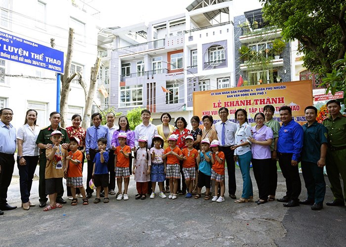 Học và làm theo lời Bác, ra sức xây dựng môi trường văn hóa cơ sở - ảnh 1