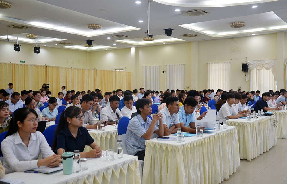 Bồi dưỡng chuyên môn cho đội ngũ làm thông tin cơ sở - ảnh 3