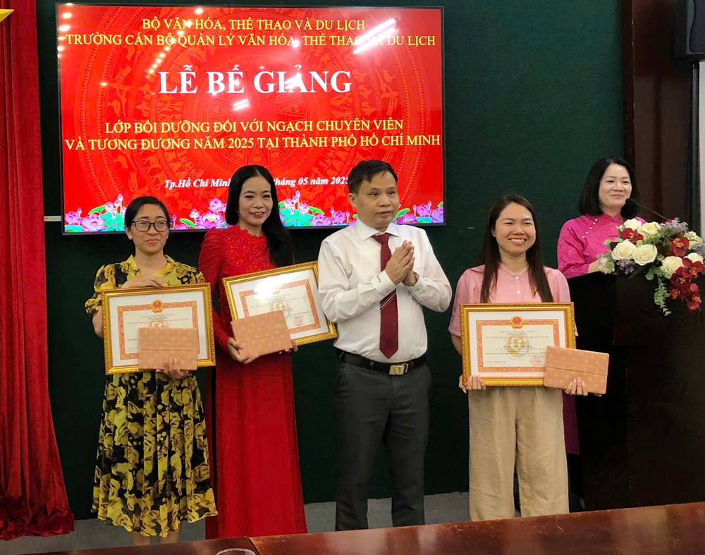 Chuẩn hóa ngạch, bậc cho cán bộ công chức, viên chức ngành VHTTDL - ảnh 1