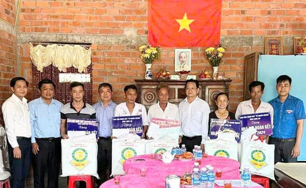 Hiệu quả kinh doanh đi đôi với đảm bảo an sinh xã hội - ảnh 1