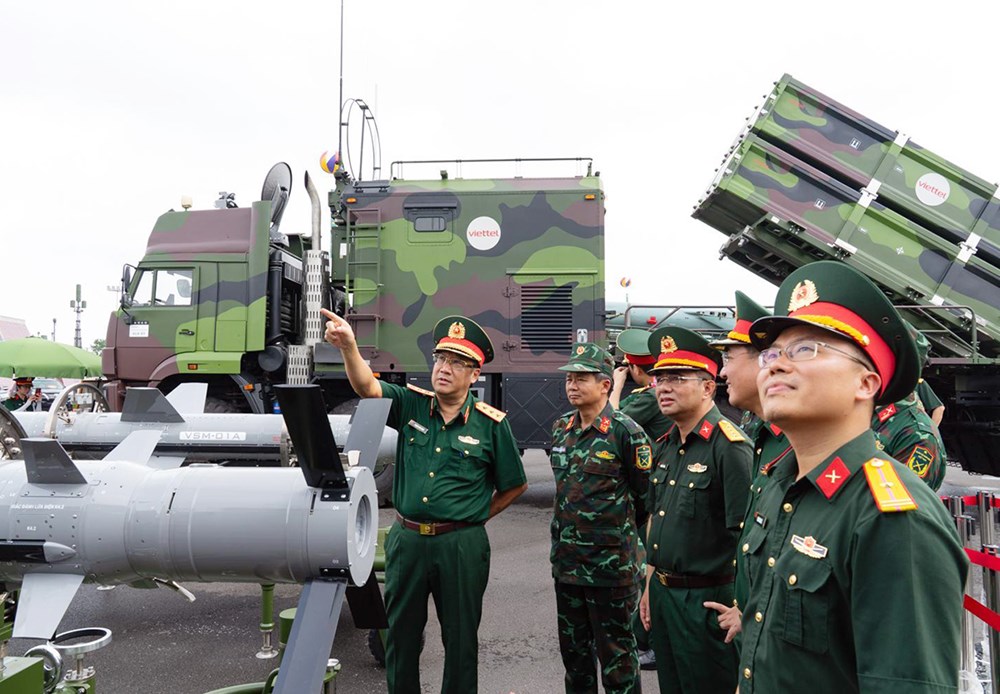Ngắm dàn khí tài “khủng” của Viettel tại Triển lãm Thành tựu đất nước - ảnh 3