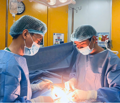 Suýt mất mạng vì lạm dụng thuốc tránh thai trong 10 năm - ảnh 1