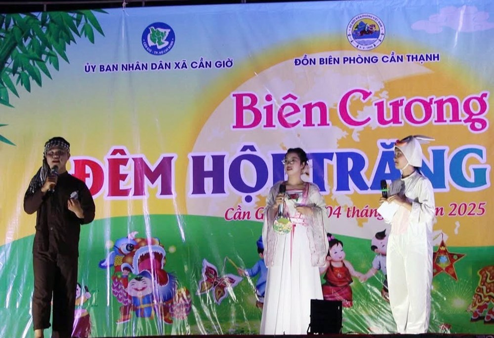 Ấm áp Chương trình “Biên cương - Đêm hội trăng rằm”  - ảnh 3
