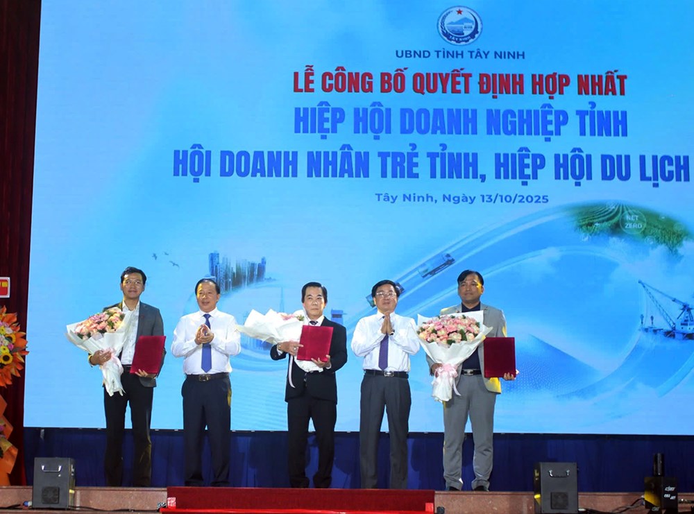 Nghĩa cử nhân văn tại sự kiện họp mặt doanh nghiệp tỉnh Tây Ninh - ảnh 7