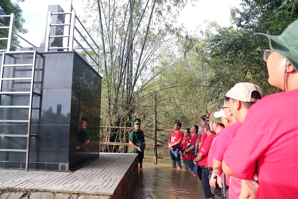Khai thác tiềm năng du lịch vùng biên giới Tây Nam - ảnh 4