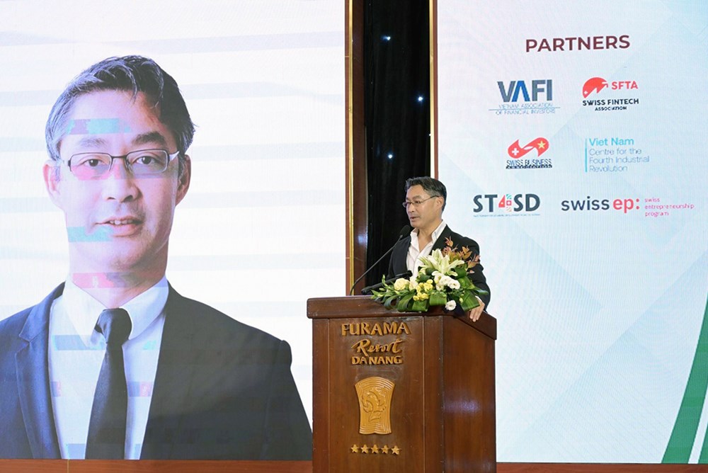 Long Châu đóng góp sáng kiến về y tế số tại Diễn đàn Kinh tế Thụy Sĩ – Việt Nam 2025 - ảnh 3