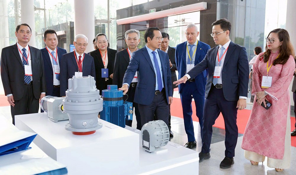 TP.HCM khẳng định vai trò kết nối vùng và trung tâm hợp tác quốc tế - ảnh 6