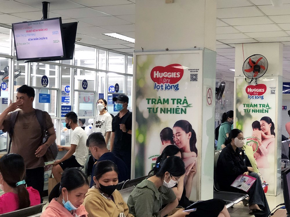 TP.HCM: Quảng cáo sữa, tã “tấn công” bệnh viện - ảnh 8