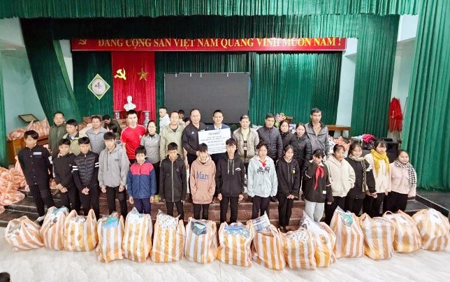 Herbalife Việt Nam tiếp tục ủng hộ đồng bào vùng bị lũ lụt - ảnh 4