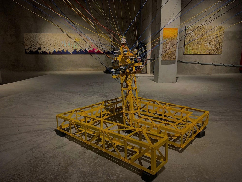 Triển lãm “Toàn Dân Tiến”: Nghệ thuật từ những câu chuyện đời sống - ảnh 2