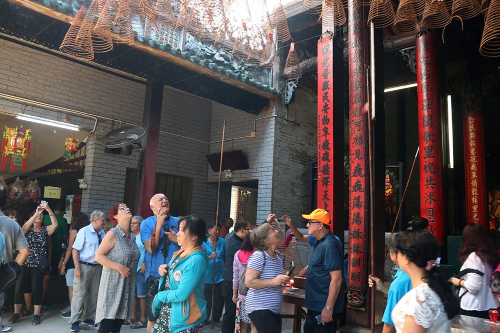 Ba nhóm “điểm nghẽn” cần tháo gỡ để TP.HCM trở thành điểm đến hàng đầu về du lịch, văn hóa - ảnh 11