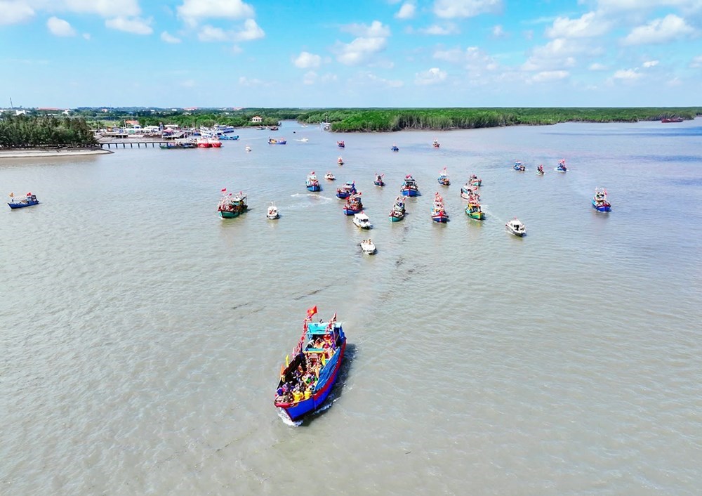 Ba nhóm “điểm nghẽn” cần tháo gỡ để TP.HCM trở thành điểm đến hàng đầu về du lịch, văn hóa - ảnh 7