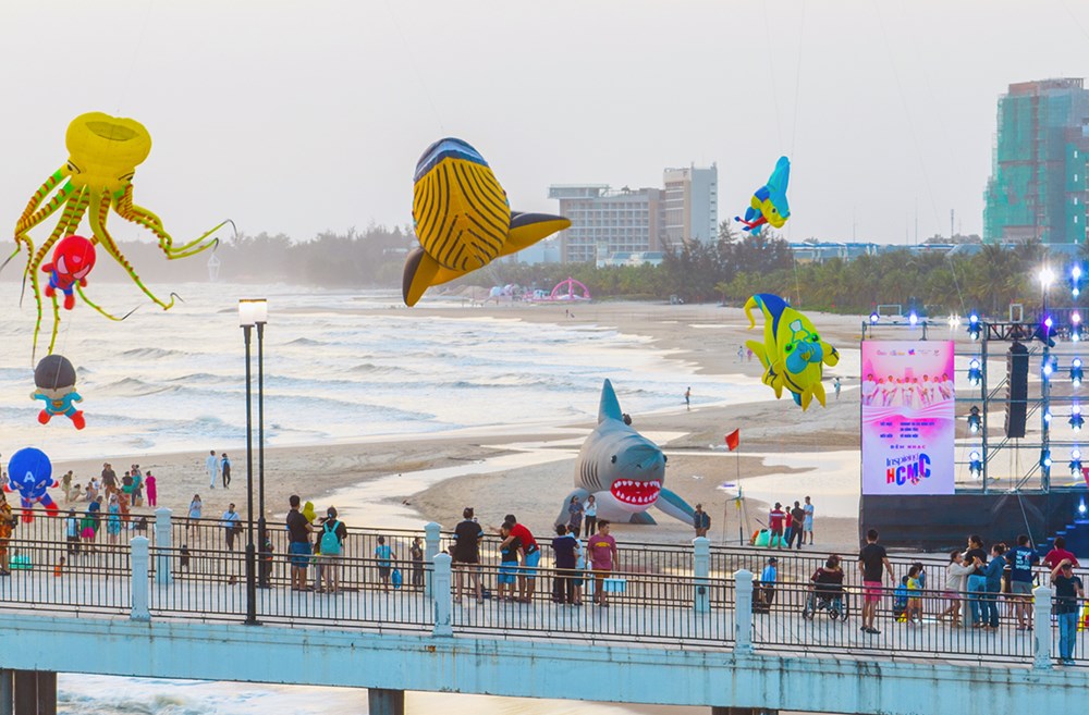 Ba nhóm “điểm nghẽn” cần tháo gỡ để TP.HCM trở thành điểm đến hàng đầu về du lịch, văn hóa - ảnh 6