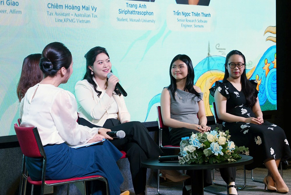 Ra mắt sách “Giấc mơ hóa Rồng Xanh – Thương hiệu Việt Nam 2045” - ảnh 2