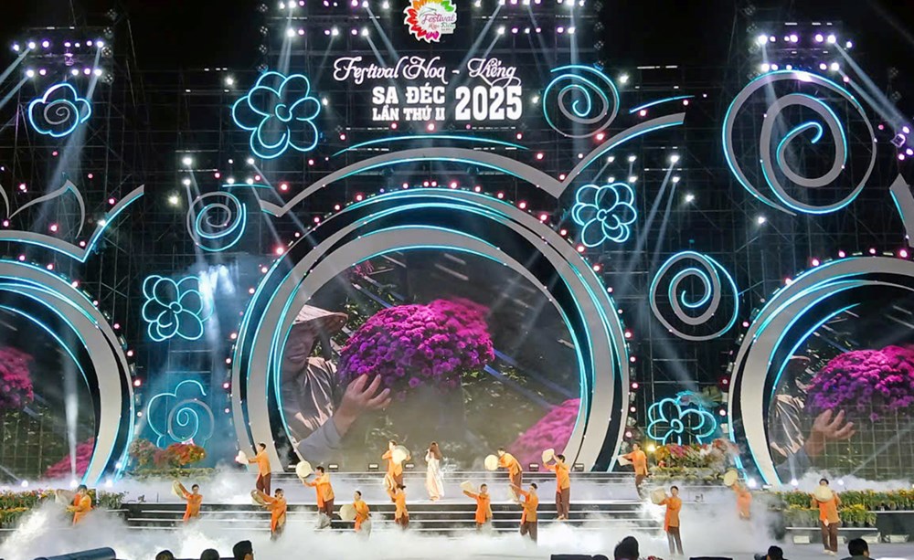 Để di sản làng hoa trăm năm tuổi mãi ngát hương trong lòng du khách - ảnh 2