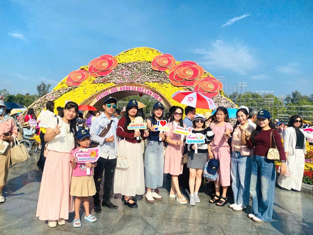 Đồng Tháp yêu cầu thực hiện nghiêm văn hóa công vụ - ảnh 3