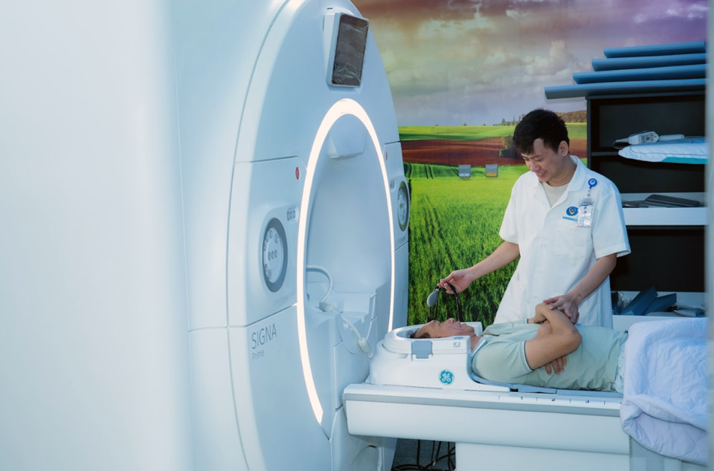 Đưa hệ thống chụp cộng hưởng từ thế hệ mới vào phục vụ người bệnh - ảnh 1