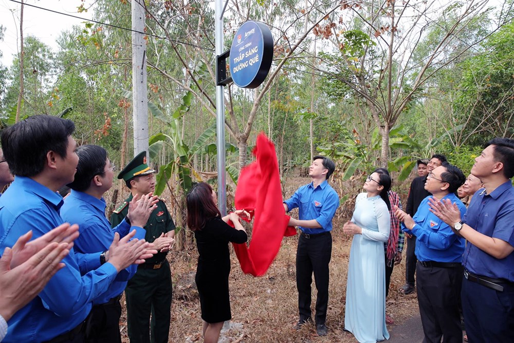 Amway Việt Nam phối hợp thực hiện công trình “Lũy tre biên giới”  - ảnh 3