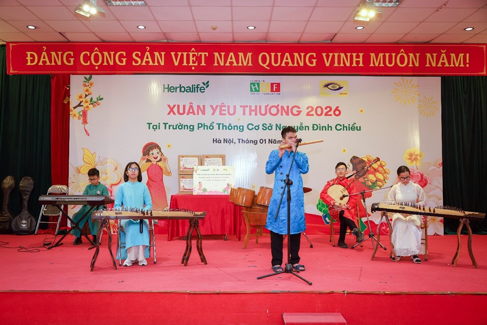 Herbalife Việt Nam mang “Xuân yêu thương” đến trẻ em và người cao tuổi có hoàn cảnh khó khăn  - ảnh 2