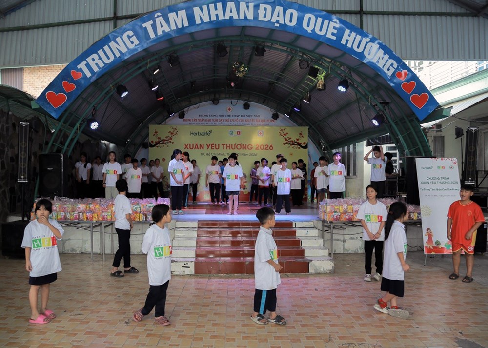 Herbalife Việt Nam mang “Xuân yêu thương” đến trẻ em và người cao tuổi có hoàn cảnh khó khăn  - ảnh 3