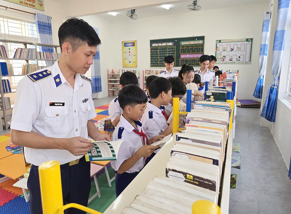 Lực lượng Cảnh sát biển lan tỏa văn hóa đọc đến cộng đồng - ảnh 9