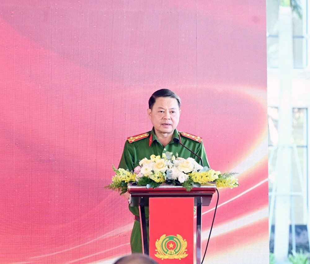 Người dân TP.HCM háo hức trải nghiệm trạm Công dân số - ảnh 3