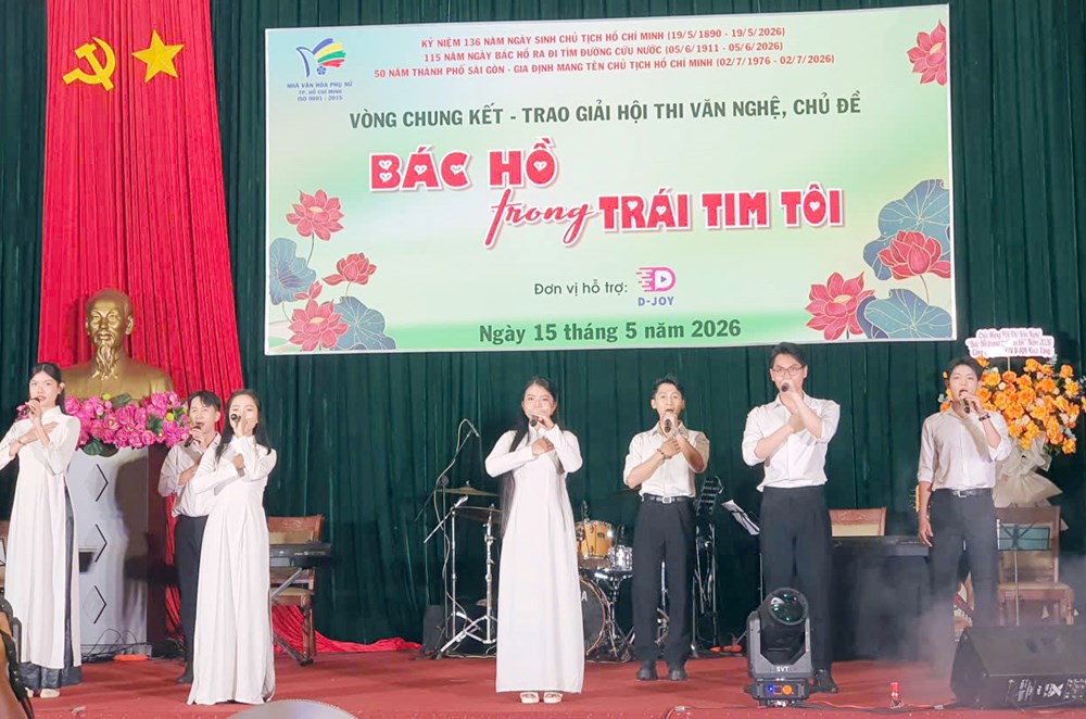Hội thi văn nghệ chủ đề “Bác Hồ trong trái tim tôi” - ảnh 1