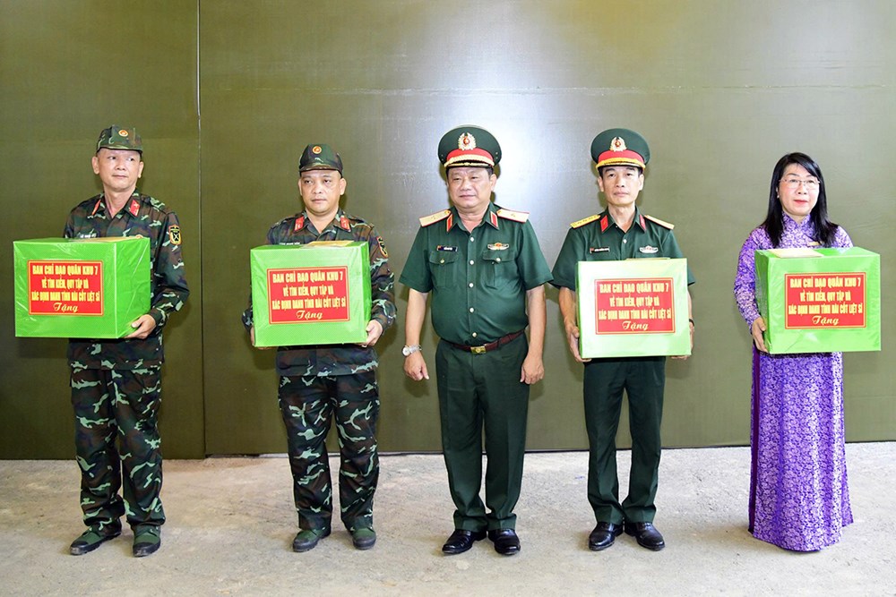 Quy tập hài cốt liệt sĩ tại Công viên Lê Thị Riêng bảo đảm đúng quy trình - ảnh 7