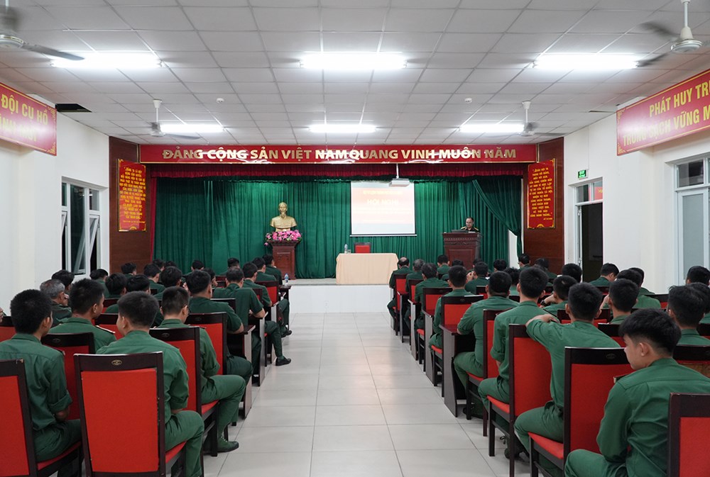 Bộ Tư lệnh TP.HCM đối thoại với lực lượng tìm kiếm, quy tập hài cốt liệt sĩ - ảnh 3