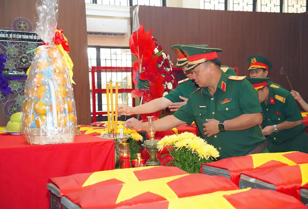 TP.HCM: Phát hiện thêm 3 bộ hài cốt liệt sĩ tập thể tại Công viên Lê Thị Riêng - ảnh 2