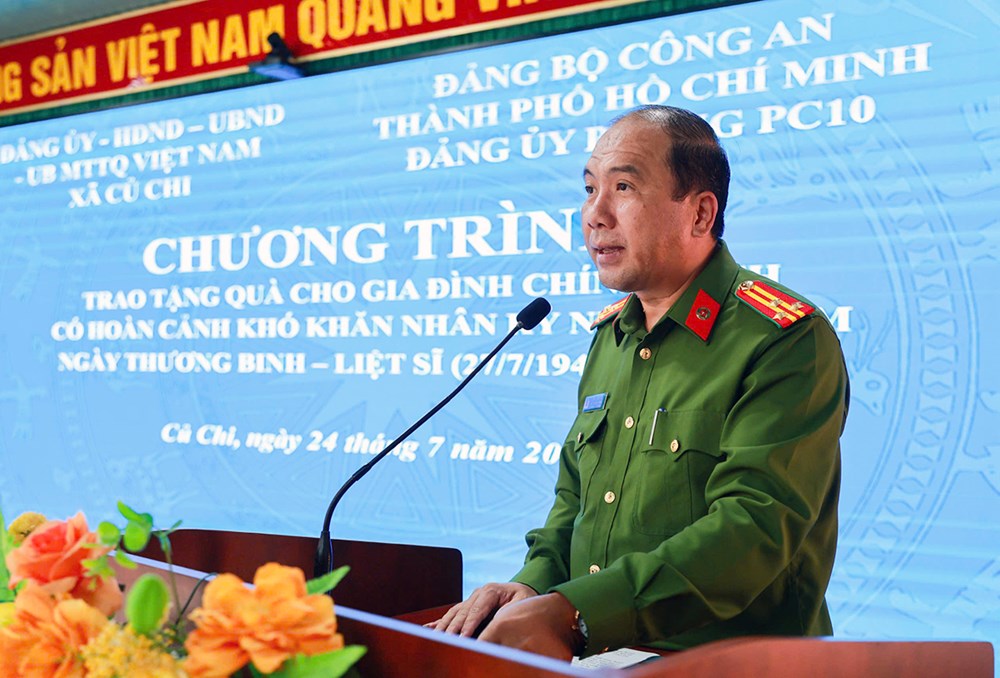 Phòng PC10 Công an TP.HCM tri ân gia đình chính sách, Mẹ Việt Nam Anh hùng - ảnh 1