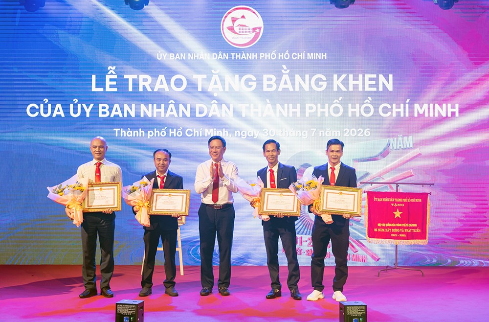 Hiệp hội Quảng cáo TP.HCM nhận Bằng khen của Thủ tướng Chính phủ - ảnh 4