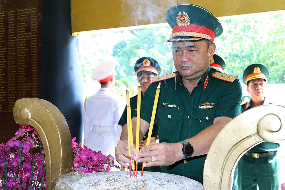 TP.HCM quy tập được 227 bộ hài cốt liệt sĩ tại Công viên Lê Thị Riêng - ảnh 1