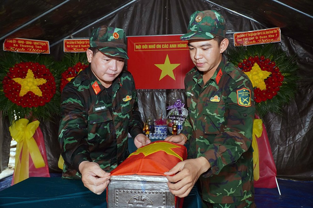 TP.HCM quy tập được thêm 13 bộ hài cốt liệt sĩ  - ảnh 6