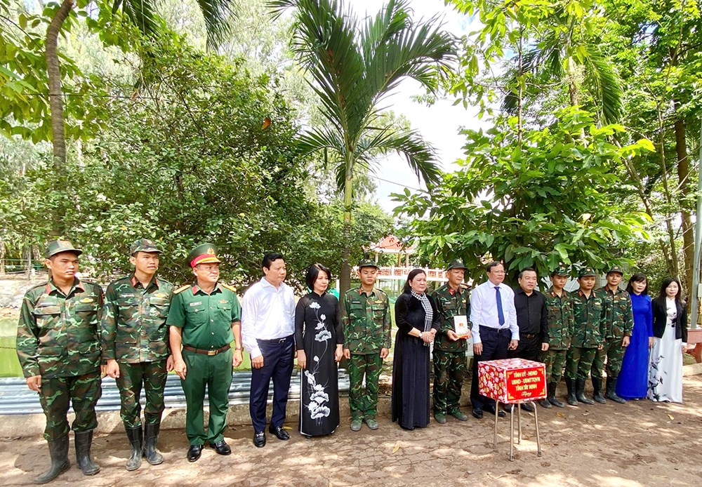 TP.HCM quy tập được thêm 13 bộ hài cốt liệt sĩ  - ảnh 7