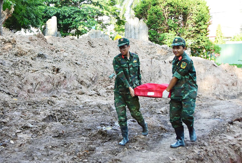 TP.HCM quy tập thêm 28 bộ hài cốt liệt sĩ trong một ngày - ảnh 7