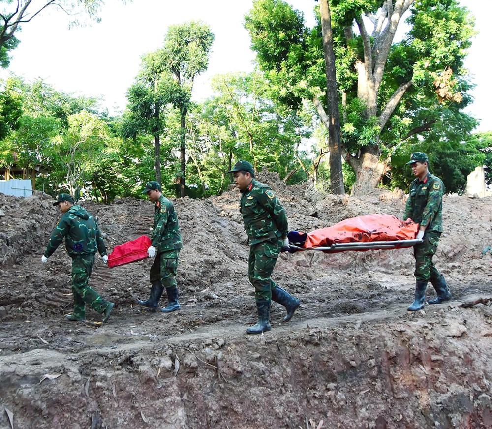 TP.HCM quy tập thêm 28 bộ hài cốt liệt sĩ trong một ngày - ảnh 1