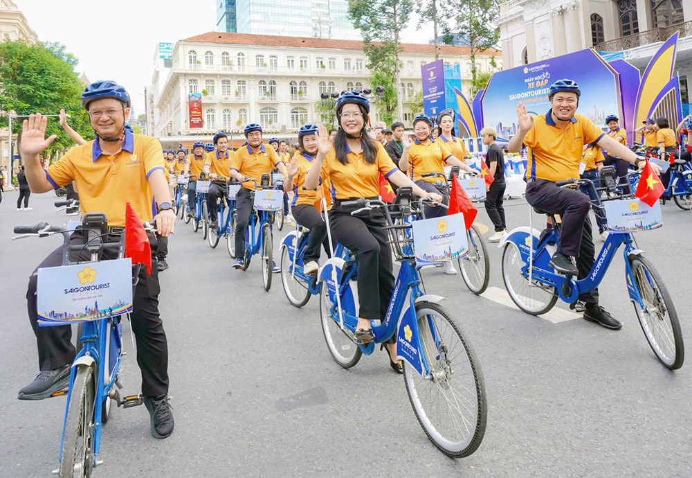 Hơn 1.500 người cùng đạp xe, lan tỏa tinh thần du lịch thể thao - ảnh 1