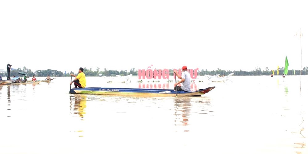 Về Đồng Tháp trải nghiệm mùa nước nổi với “Hồng Ngự - Sắc nước vùng biên” - ảnh 2