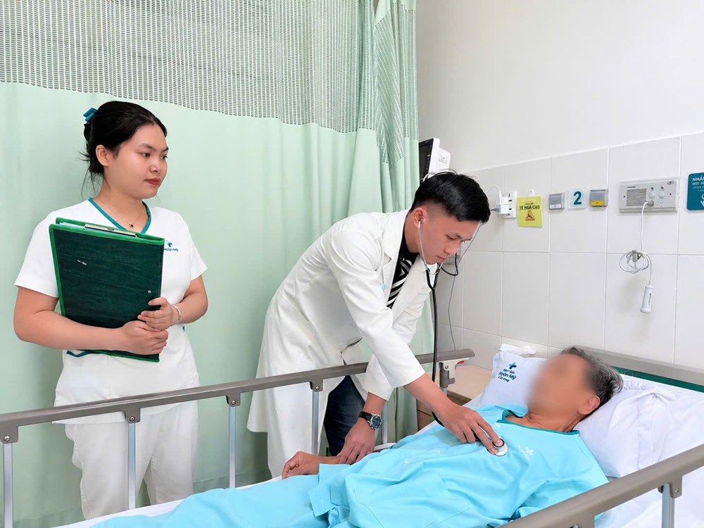 Cứu sống bệnh nhân 76 tuổi ngưng tim nguy hiểm tính mạng, nhờ quy trình Code Stemi - ảnh 1